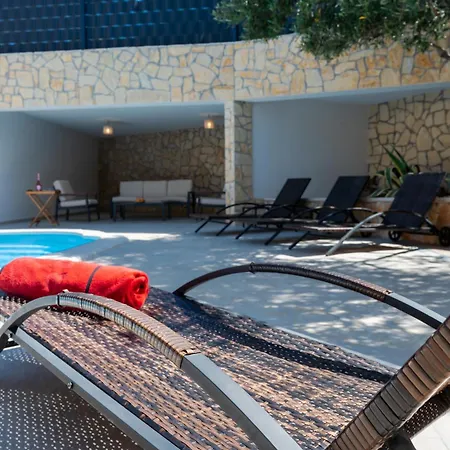 Jakasa Vikendica Trogir