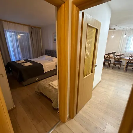 Jakasa Vikendica Trogir